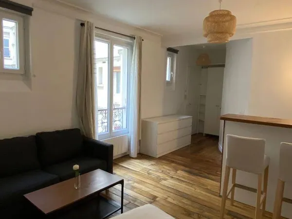 Studio 1 pièce 25 m²
