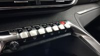 Peugeot 3008 HYBRID 225ch Roadtrip e-EAT8 — photo 15