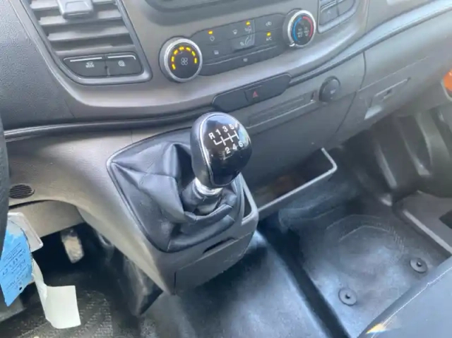 Ford Transit châssis ccb p350 l2 2.0 ecoblue 165ch trend — photo 8