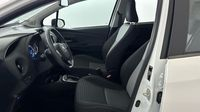 Toyota Yaris 100h Dynamic 5p RC19 — photo 12