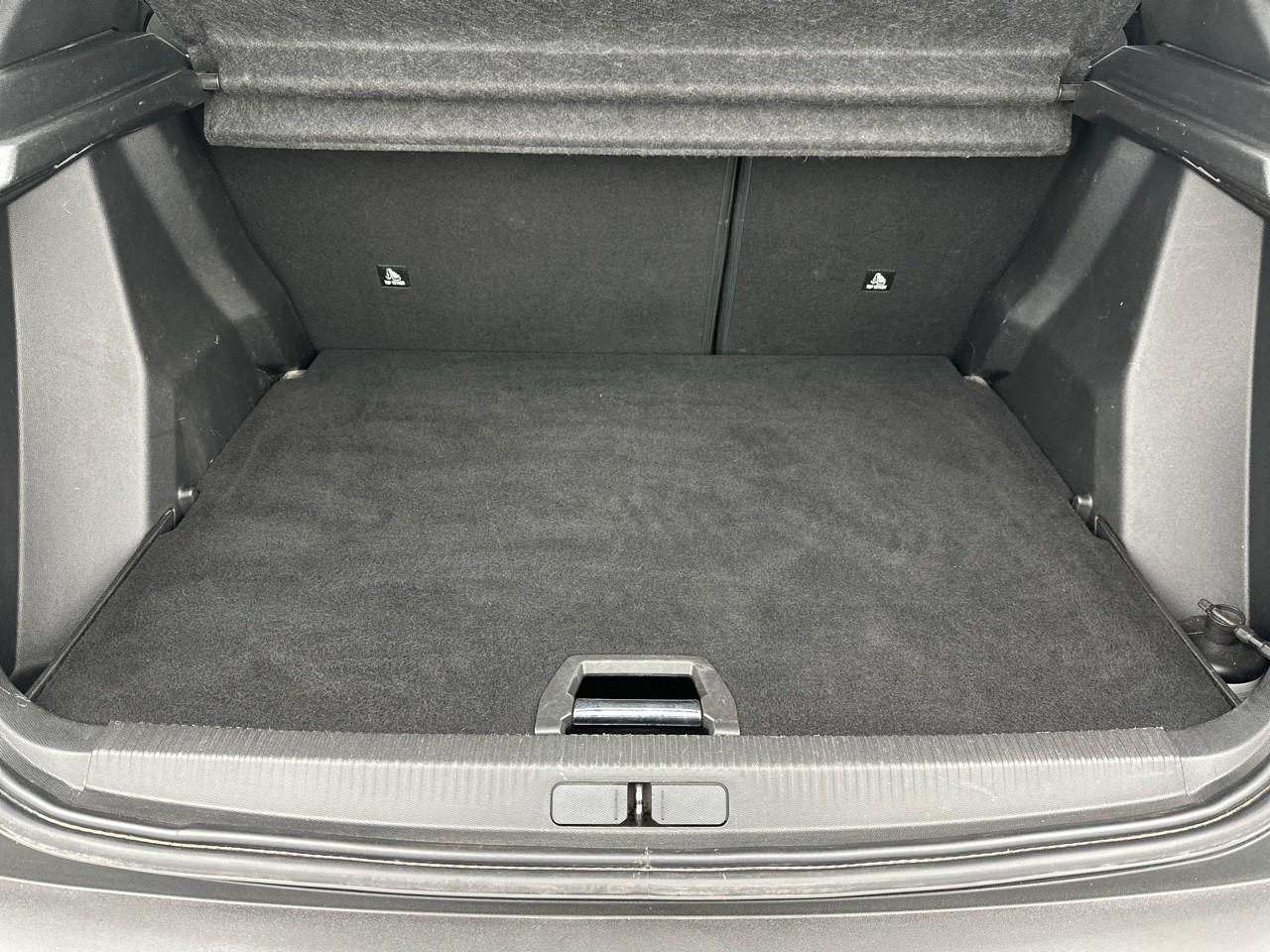 Peugeot 2008 puretech 130 s&s eat8 gt — photo 6