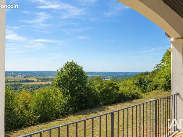 Villa 5 pièces 143 m²