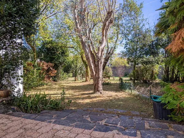 Nantes ? Sainte-Thérèse : Maison familiale sur parcelle exceptionnelle