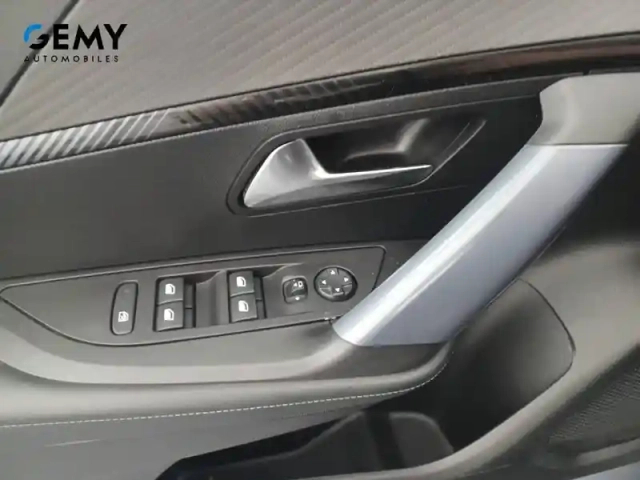 Peugeot 2008 puretech 130 s&amp;s eat8 — photo 16