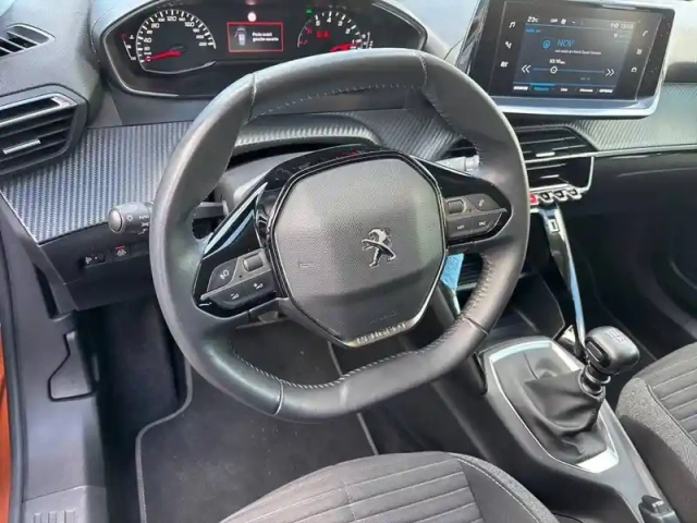 Peugeot 2008 puretech 100 s&amp;s bvm6 — photo 9
