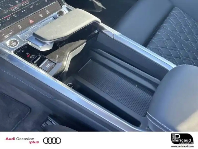 Audi E-Tron q8  sportback 55 408 ch 114 kwh quattro — photo 12