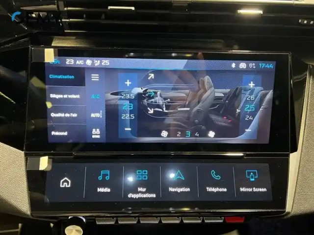 Peugeot 308 electrique 55 kwh 156ch — photo 54