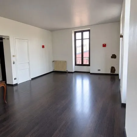 Charmant 2 pièces de 65 m²