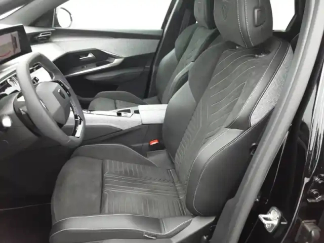 Peugeot 5008 hybrid 145 e-dcs6 — photo 11