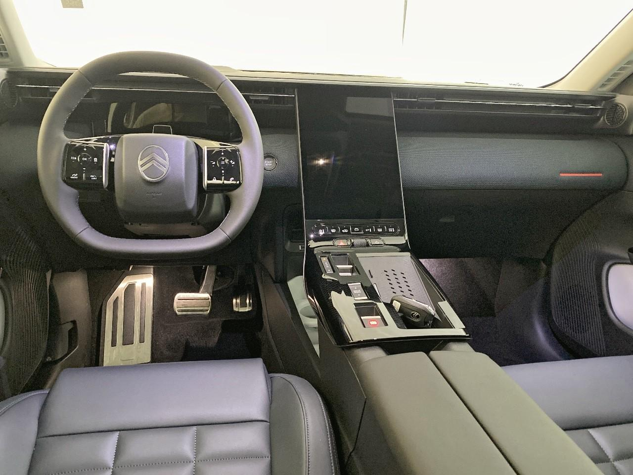 Citroën C5 Aircross hybride rechargeable 195 ch e-eat7 max — photo 8