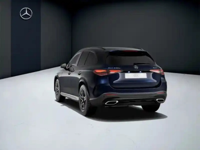 Mercedes Glc 220 d 4matic amg line — photo 22