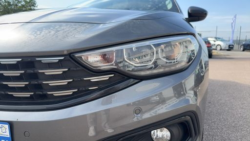 Fiat Tipo Cross 1.6 MultiJet 130 - Pack – 2021 – 81398 km – Diesel – Boîte Manuelle — photo 5