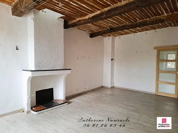 MAISON DE VILLAGE AVEC LOCAL COMMERCIAL DE 158 m²