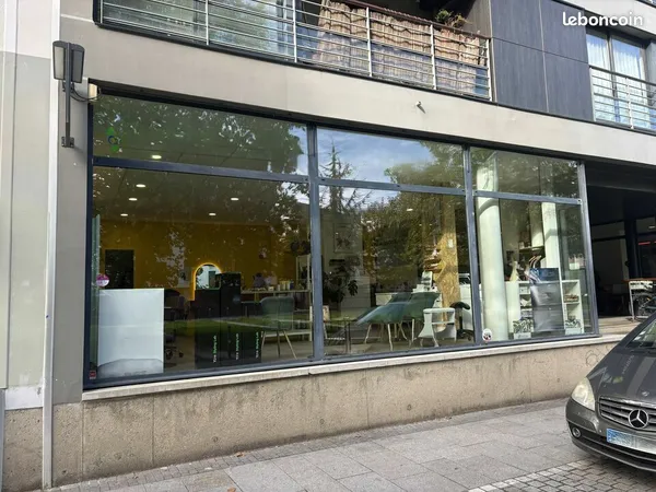 Local commercial 74 m² RENNES