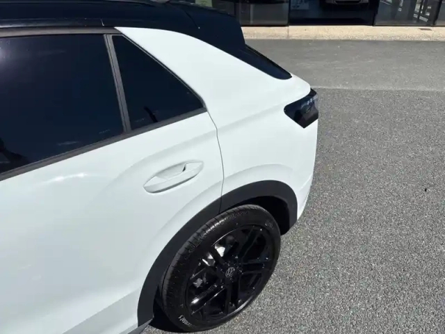 Volkswagen T-Roc 1.5 etsi evo2 hybrid 150 ch dsg7 — photo 33