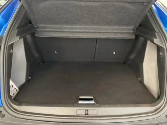 Peugeot 2008 1.2 puretech 130ch s&amp;s allure eat8 — photo 10