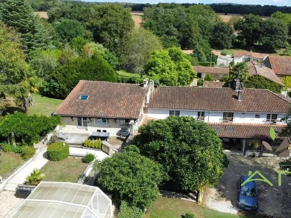 Propriété d'exception - Marthon - 7 500 m² - Piscine