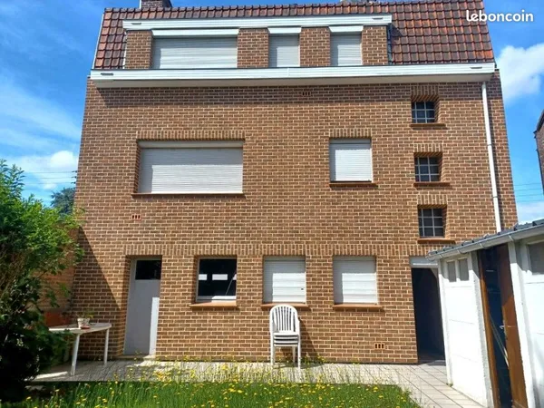 VIEUX-MONS - Maison de 1954 avec beau potentiel - Jardin env. 400 m² - Garage