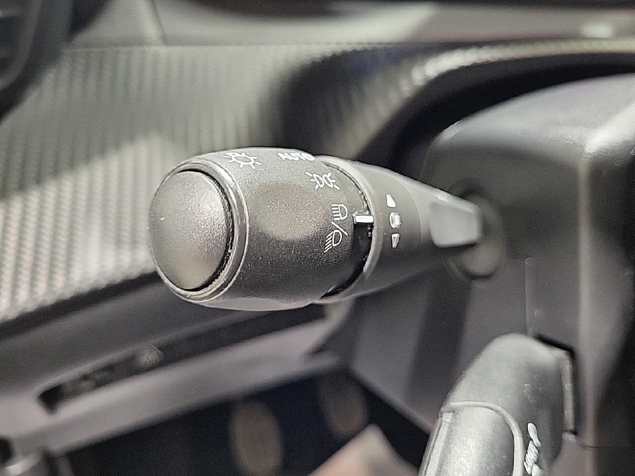 Peugeot 2008 puretech 100 s&s bvm6 style — photo 20