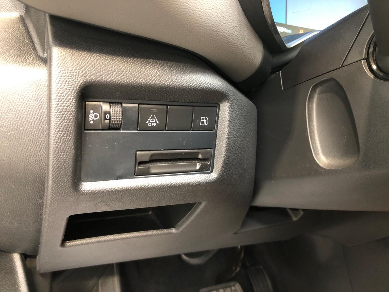 Citroën C5 Aircross hybride rechargeable 225 s&s e-eat8 c-series — photo 25