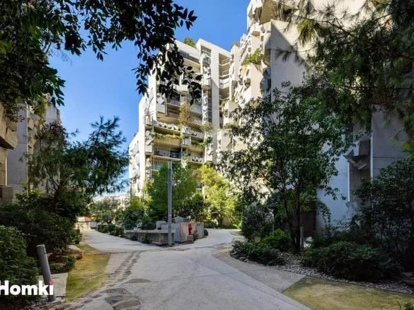 Appartement T3 de 68 m² à Marseille 13004, Rue Sainte-Adélaïde