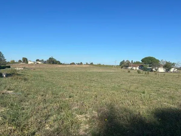 Terrain constructible 1017 m²