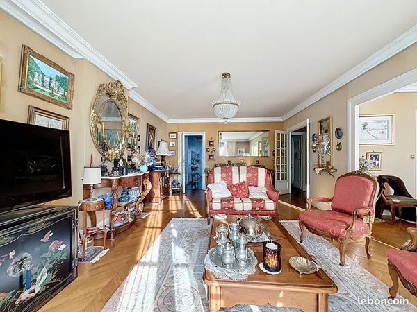 Appartement 5 pièces 144 m²