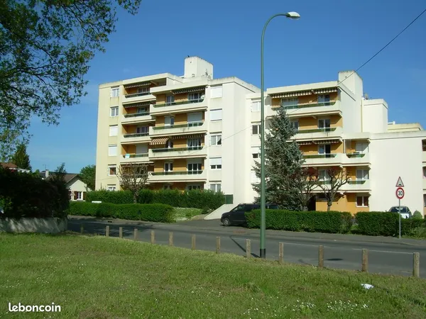 APPARTEMENT T2 50M2 Av du Loup