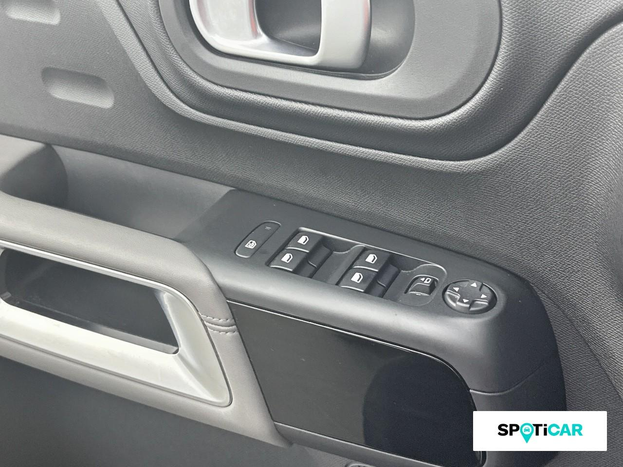 Citroën C5 Aircross hybrid 225ch shine e-eat8 — photo 16