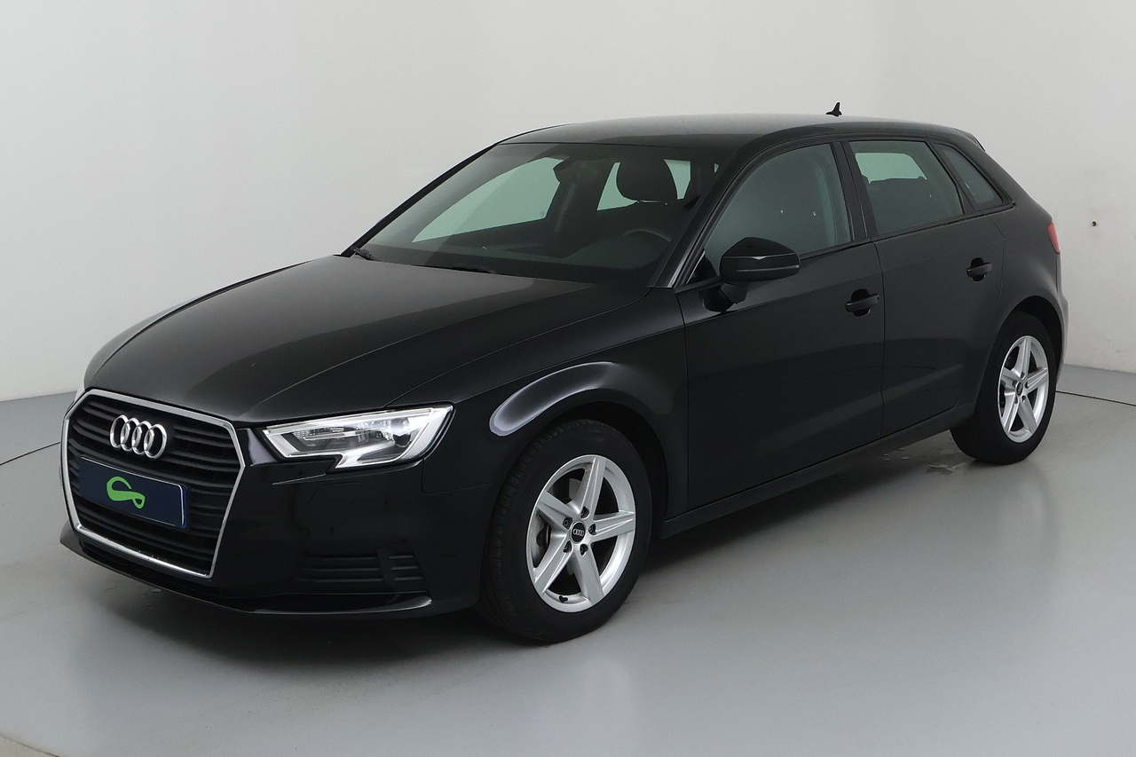 Audi A3 Sportback — photo 1