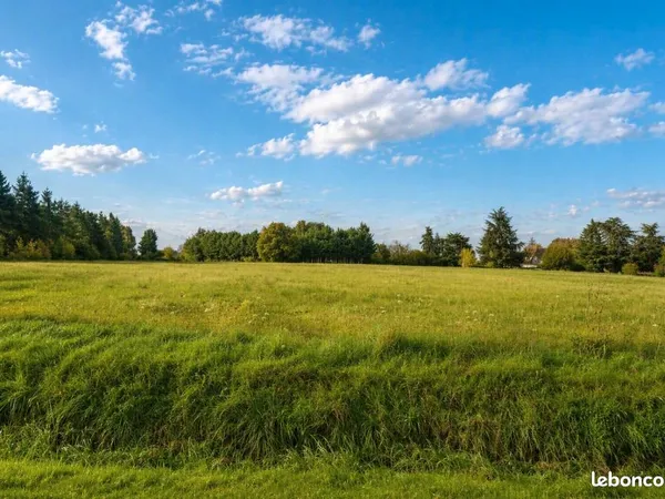 Terrain 340 m² Mettray