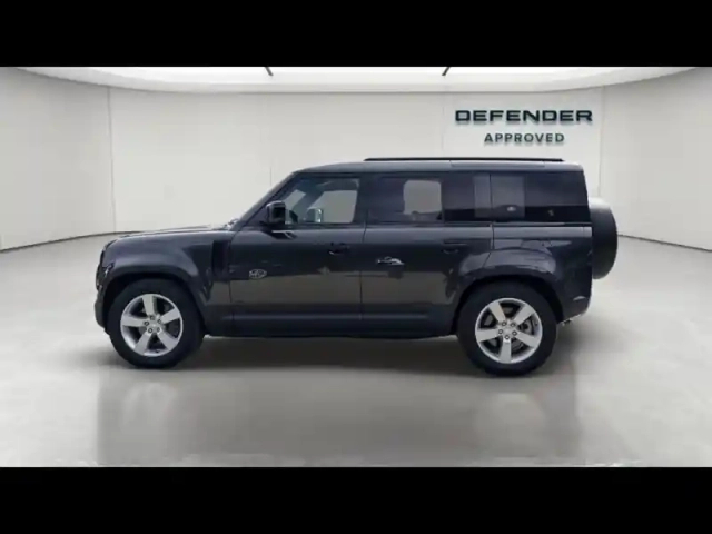 Land Rover Defender 110 2.0 p400e x-dynamic hse — photo 18