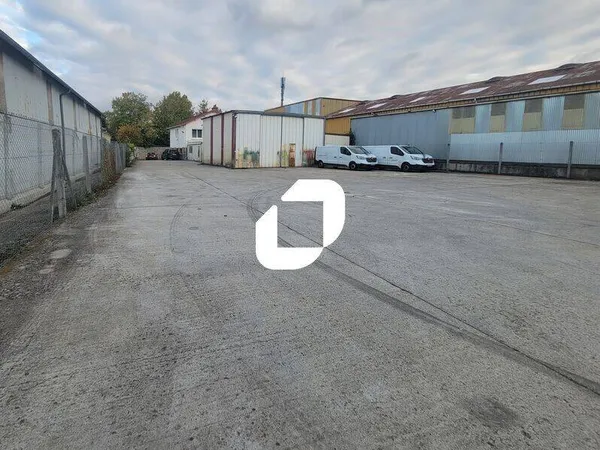 Local d'activité 2532 m²