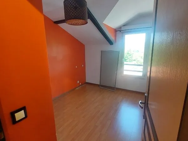 Appartement T3 lumineux de 70 m² avec cave et garage