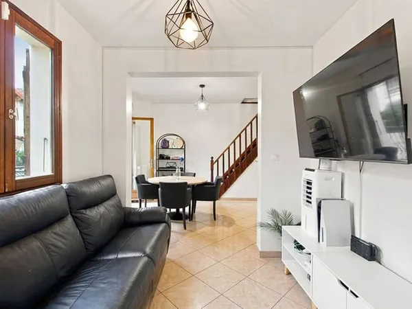 Maison 7 pièces 85 m²