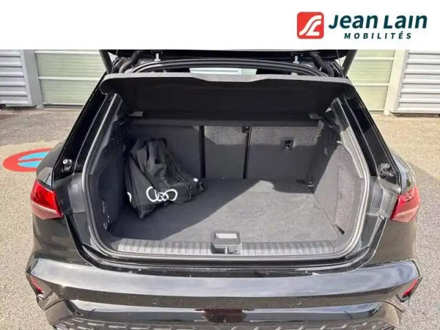 Audi A3 sportback tfsi e hybride rechargeable 204 s tronic 6 — photo 10
