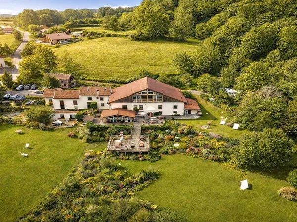 Maison 17 pièces 610 m²