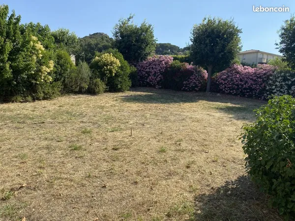 Terrain à bâtir de 453 m² à MARSEILLE 13E (13)