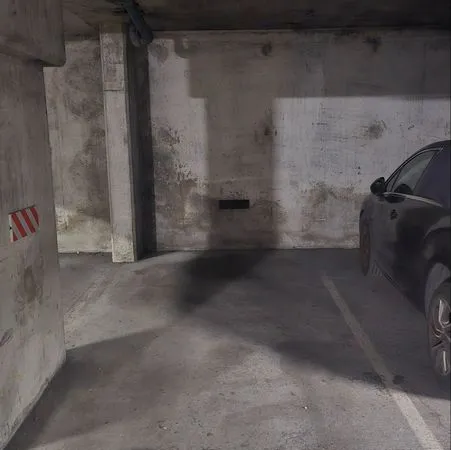 Location place de parking souterraine