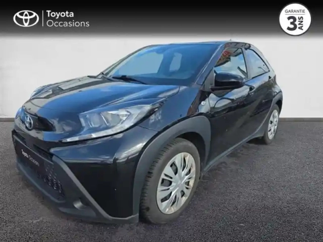Toyota Aygo x 1.0 vvt-i 72ch dynamic s-cvt my24 — photo 1