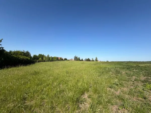 Terrain 605 m²