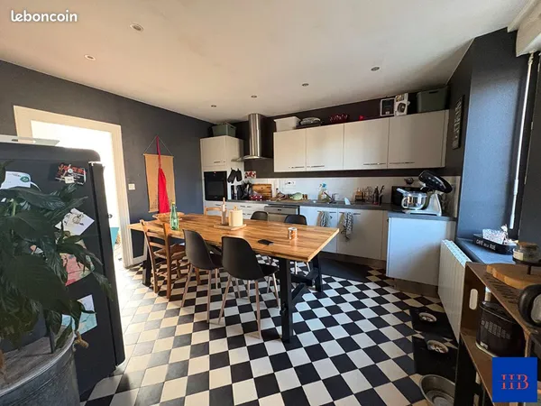 Maison 7 pièces 127 m²