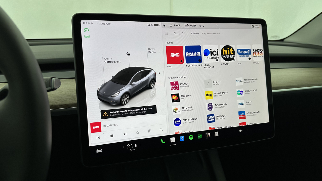Tesla MODEL Y Standard RWD — photo 21