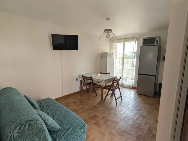 T2 28 m² - 2e ligne mer - balcon + parking privatif - Grau d'Agde