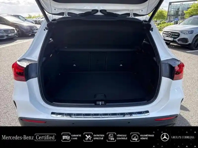 Mercedes Gla 180 d 116ch amg line 8g-dct — photo 12