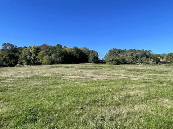 Terrain 1702 m²