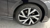 Volkswagen Golf 1.5 eTSI OPF 150ch R-Line DSG7 — photo 20