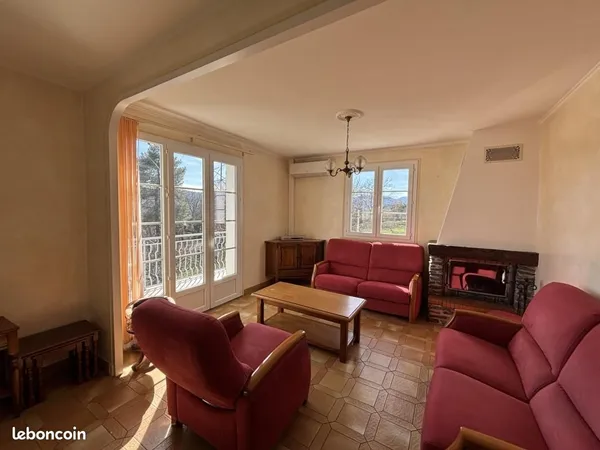 Maison 5 pièces 140 m²
