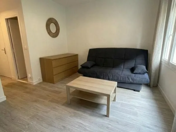 Studio 1 pièce 19 m²