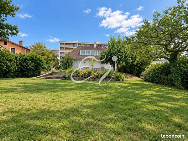 Maison 7 pièces 165 m²
